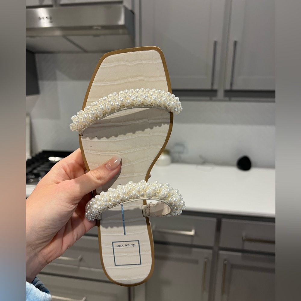 Pearl flats